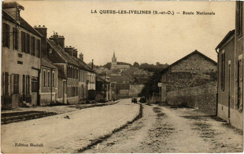 Carte postale ancienne La Queue-les-Ivelines - Route Nationale