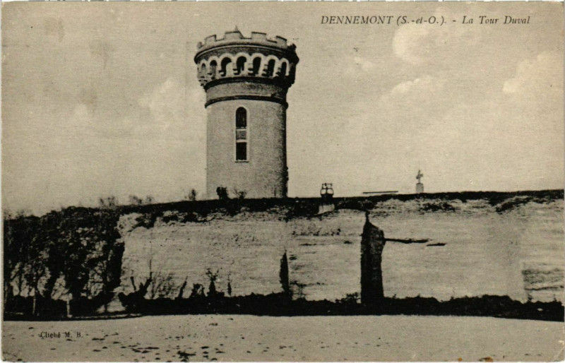 Carte postale ancienne Dennemont - La Tour Duval