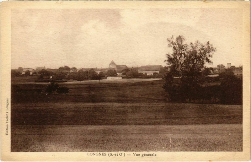 Carte postale ancienne Longnes - Vue générale à Longnes