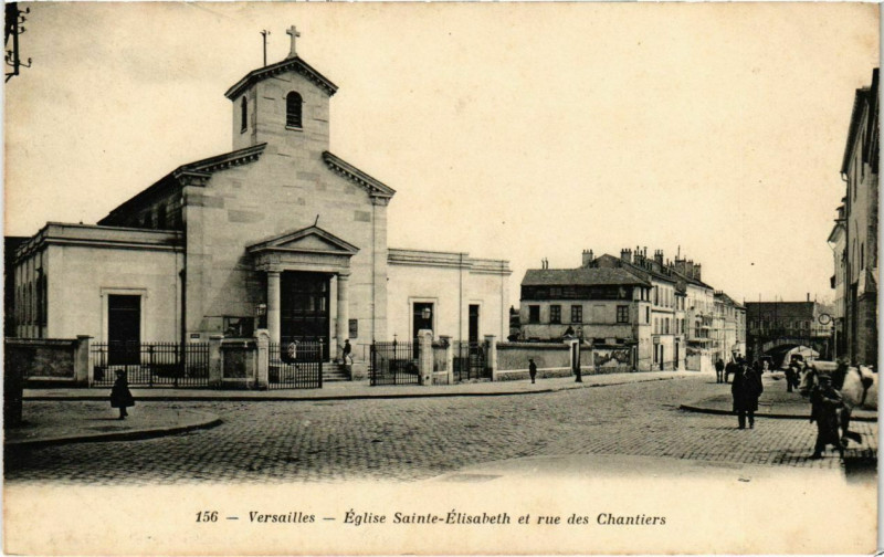 Carte postale ancienne Versailles - Eglise Ste-Elisabeth et rue des Chantiers à Versailles