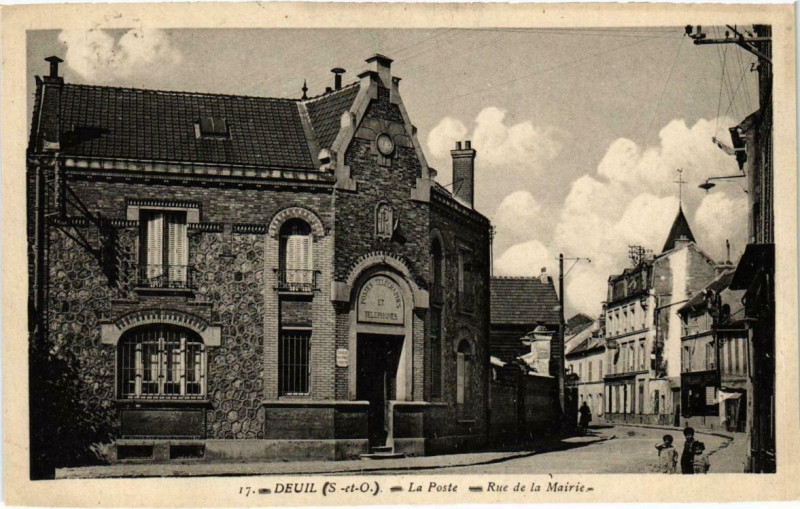 Carte postale ancienne Deuil - La Poste Rue de la Mairie