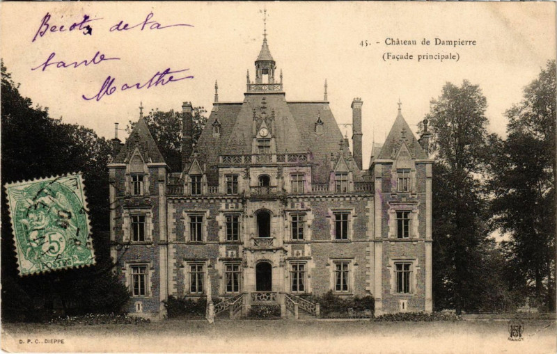 Carte postale ancienne Chateau de Dampierre (Facade principale)