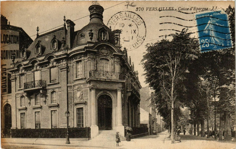 Carte postale ancienne Versailles - Caisse d'Epargne à Versailles