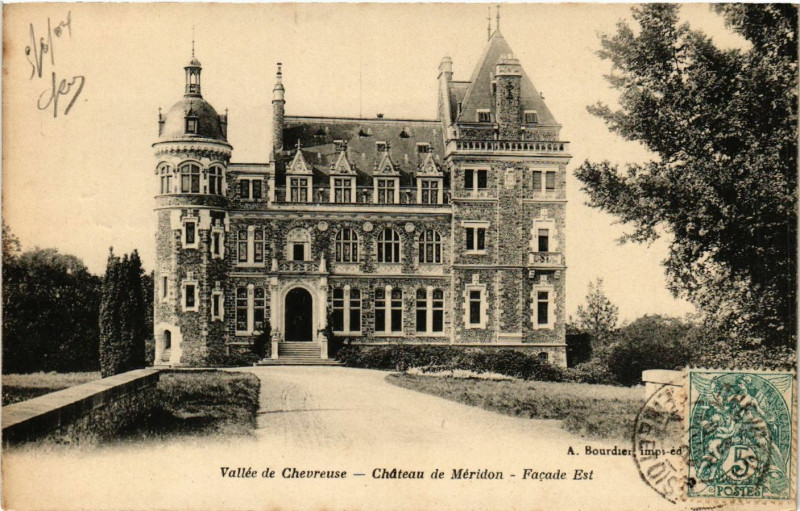 Carte postale ancienne Vallée de Chevreuse - Chateau de Meridon - Facade Est à Chevreuse