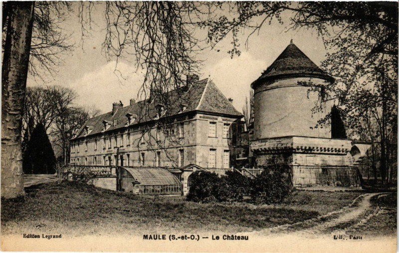 Carte postale ancienne Maule - Le Chateau à Maule