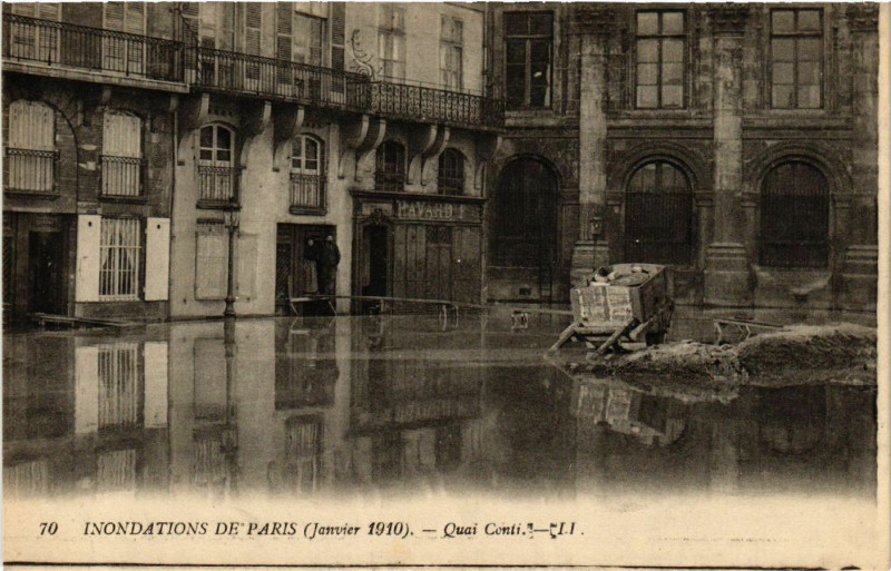 Carte postale ancienne Inondations de Paris (Janvier 1910) - Quai Conti