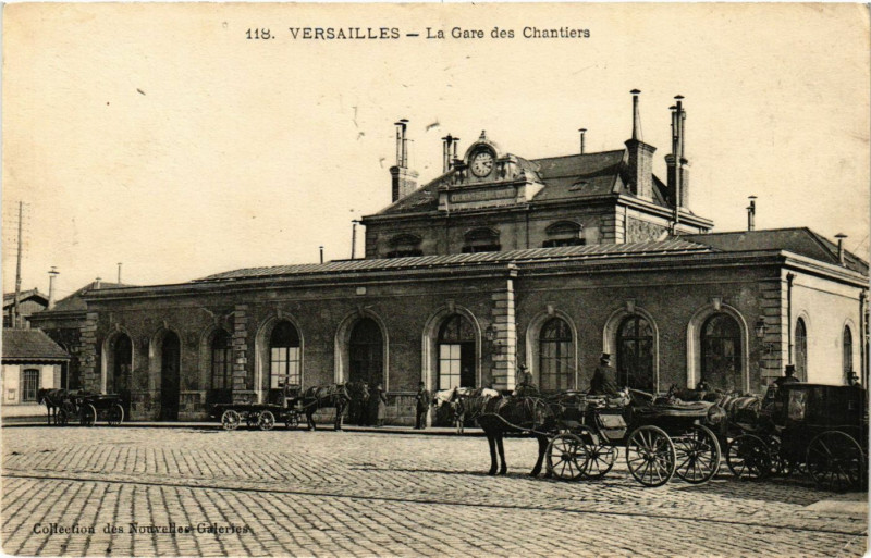 Carte postale ancienne Versailles - La Gare des Chantiers à Versailles