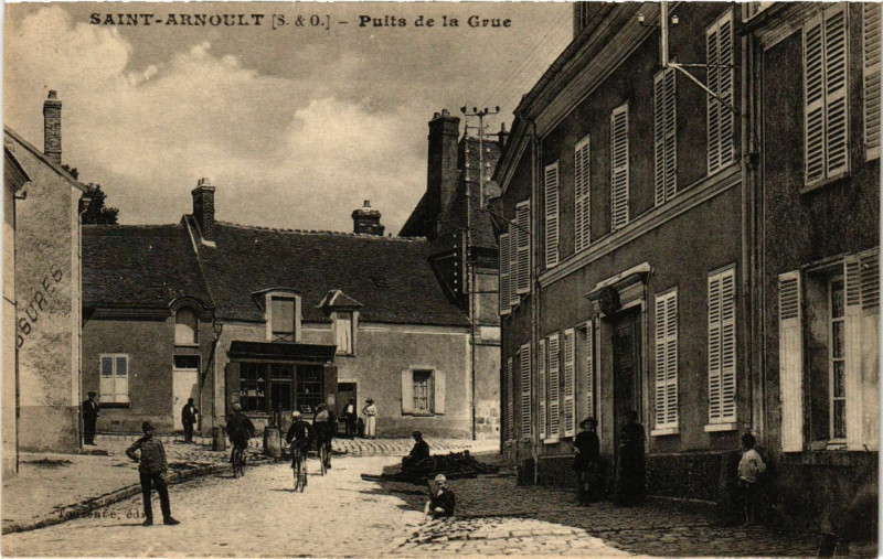 Carte postale ancienne Saint-Arnoult - Puits de la Grue