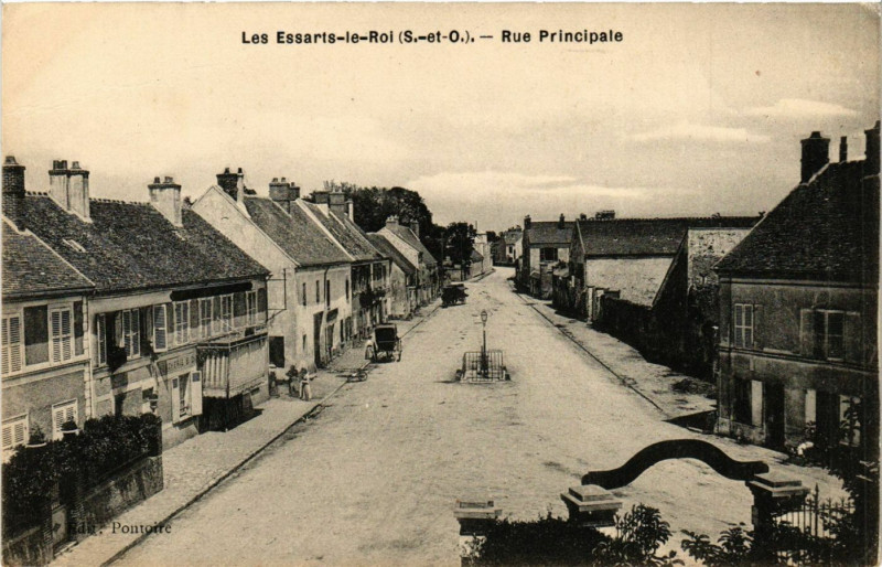 Carte postale ancienne Les Essarts-le-Roi - Rue Principale aux Essarts-le-Roi