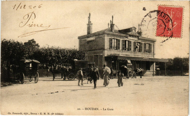 Carte postale ancienne Houdan - La Gare à Houdan