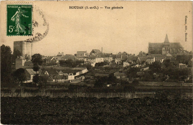 Carte postale ancienne Houdan - Vue générale à Houdan