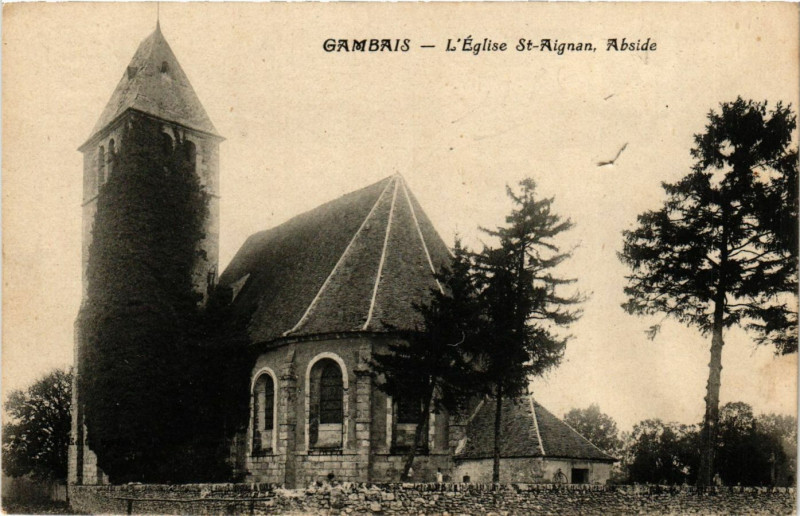 Carte postale ancienne Gambais - L'Eglise St-Aignan Abside à Gambais