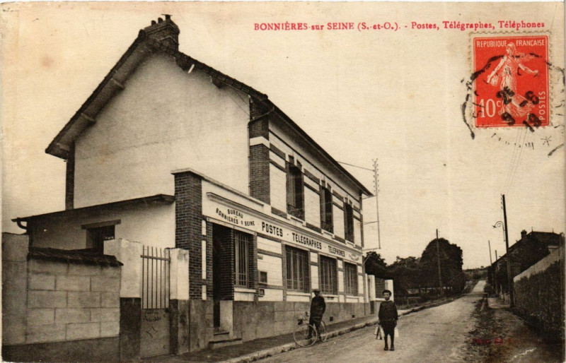 Carte postale ancienne Bonnieres-sur-Seine - Postes Telegraphes Telephones à Bonnières-sur-Seine