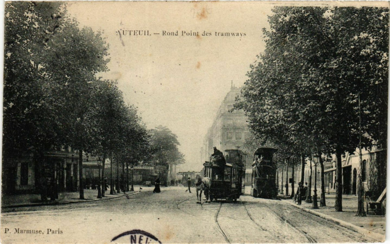 Carte postale ancienne Auteuil - Rond Point des tramways à Paris 16e