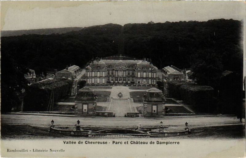Carte postale ancienne Vallée de Chevreuse - Parc et Chateau de Dampierre à Chevreuse