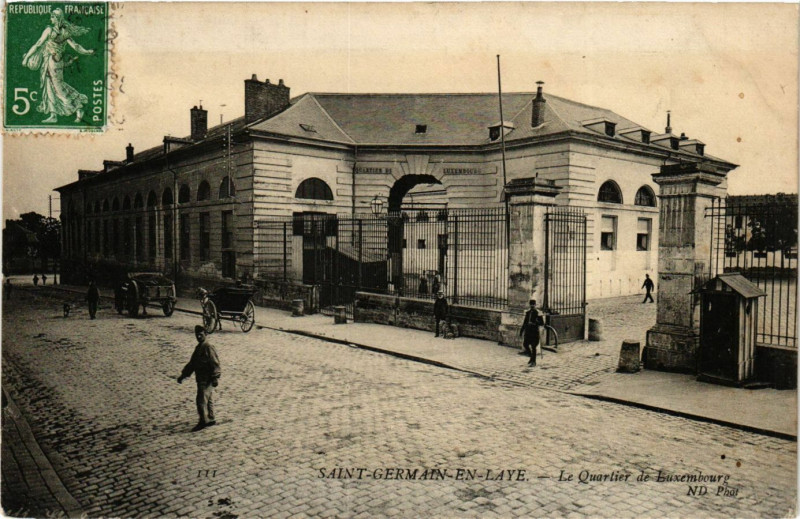 Carte postale ancienne Saint-Germain-en-Laye - Le Quartier de Luxembourg à Saint-Germain-en-Laye