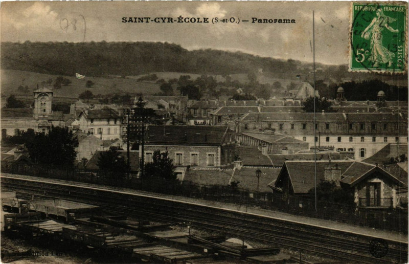Carte postale ancienne Saint-Cyr-Ecole - Panorama