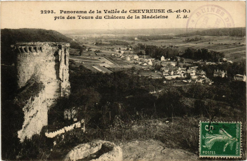 Carte postale ancienne Panorama de la Vallée de Chevreuse pris des Tours du à Chevreuse