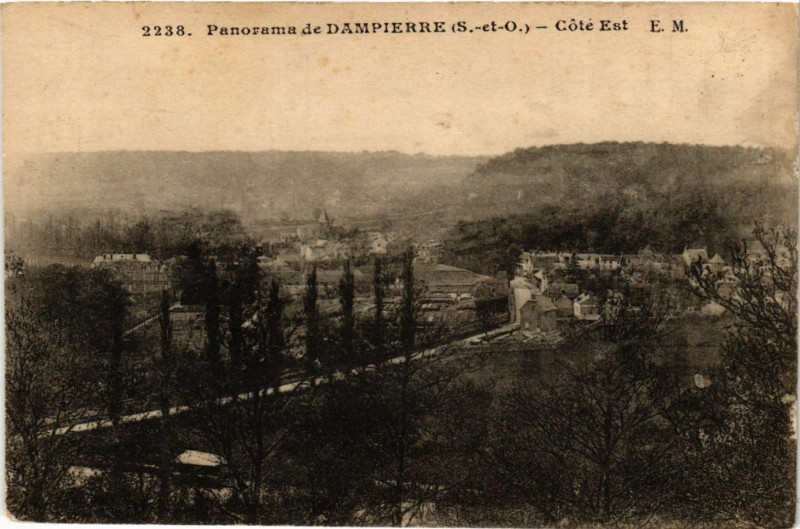 Carte postale ancienne Panorama de Dampierre - Cote Est