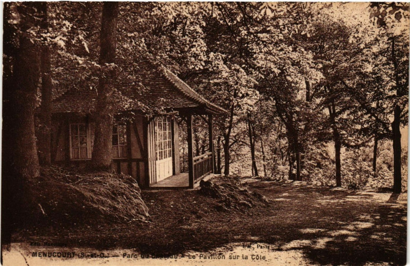 Carte postale ancienne Menucourt - Parc du Chateau - Le Pavillon sur la Cote