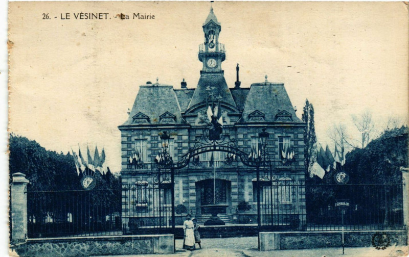Carte postale ancienne Le Vesinet - La Mairie au Vésinet