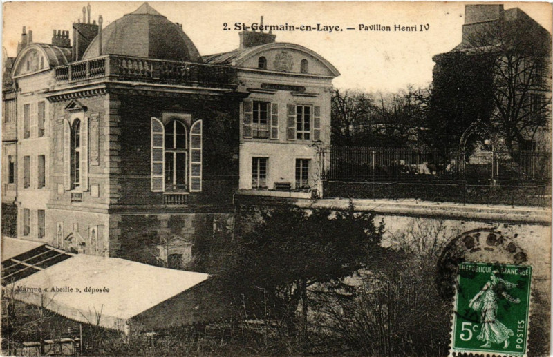Carte postale ancienne Saint-Germain-en-Laye - Pavillon Henri Iv à Saint-Germain-en-Laye