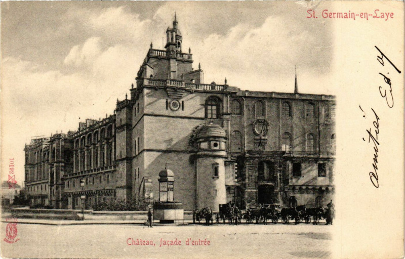 Carte postale ancienne Saint-Germain-en-Laye - Chateau facade d'entrée à Saint-Germain-en-Laye