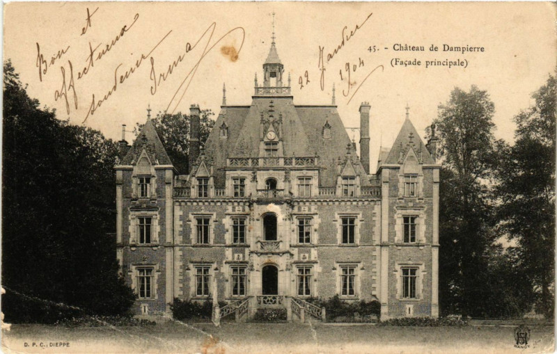 Carte postale ancienne Chateau de Dampierre (Facade principale)