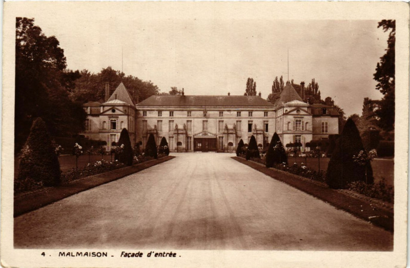 Carte postale ancienne Malmaison - Facde d'entrée