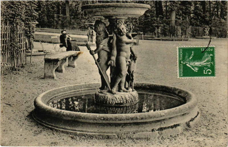 Carte postale ancienne Parc de Versailles - Les Marmousets à Versailles
