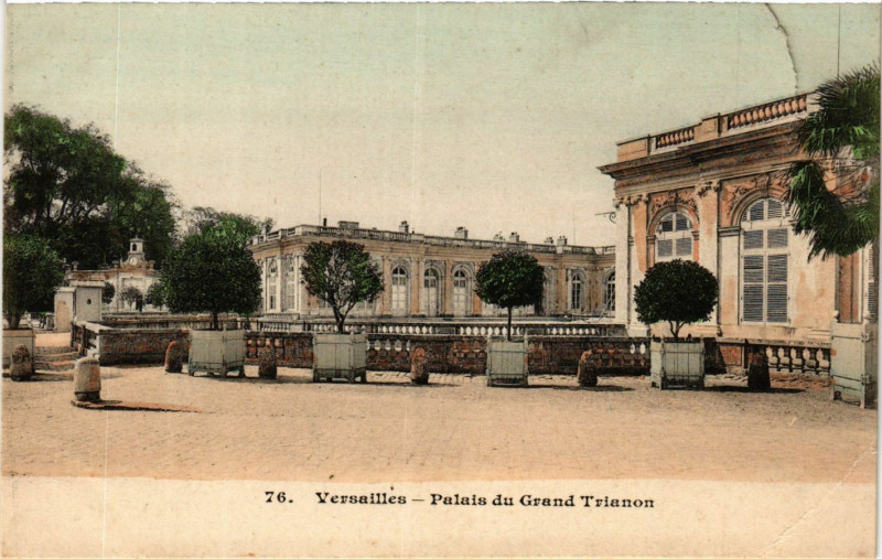 Carte postale ancienne Versailles - Palais du Grand Trianon à Versailles