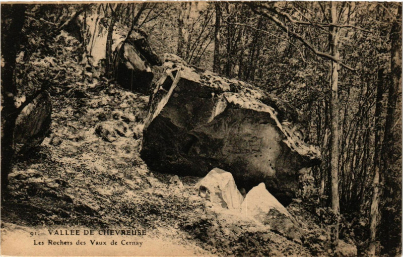 Carte postale ancienne Vallée de Chevreuse - Les Rochers des Vaux de Cernay à Chevreuse