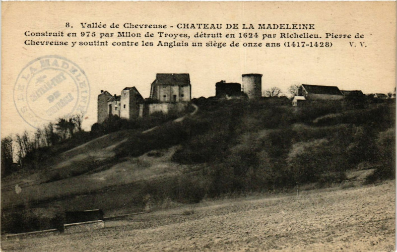 Carte postale ancienne Vallée de Chevreuse Chateau de la Madeleine Construit en 975 par à Chevreuse