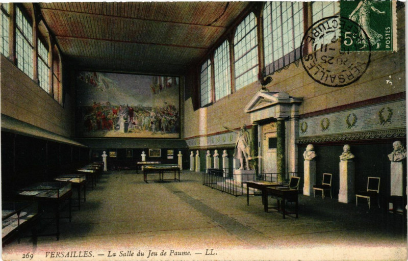 Carte postale ancienne Versailles - La Salle du Jeu de Paume à Versailles