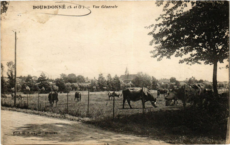 Carte postale ancienne Bourdonne - Vue générale à Bourdonné