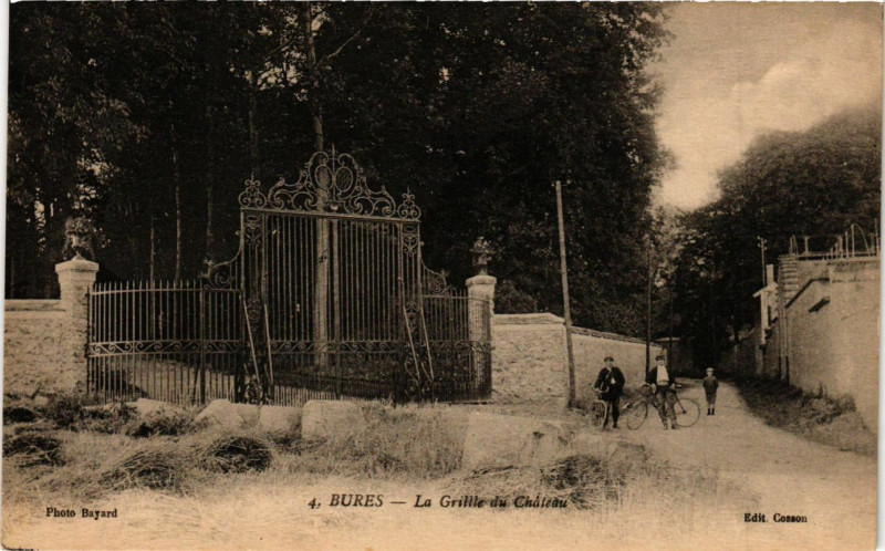 Carte postale ancienne Bures - La Grilile du Chateau
