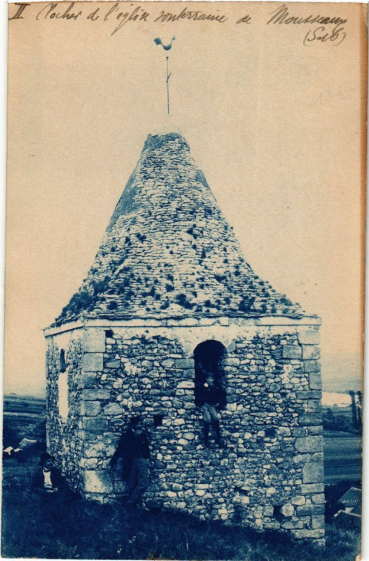 Carte postale ancienne Nocher de l'Eglise souterraine de Mousseau