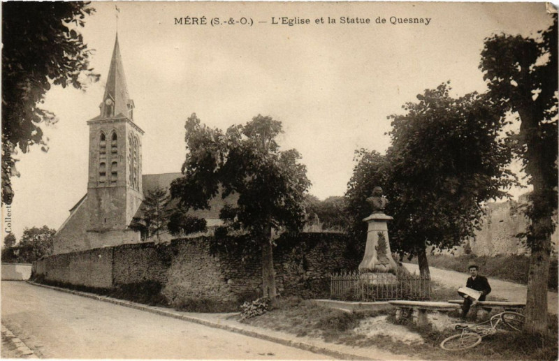 Carte postale ancienne Mere - L'Eglise et la Statue de Quesnay à Méré
