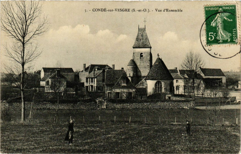 Carte postale ancienne Conde-sur-Vesgre - Vue d'Ensemble à Condé-sur-Vesgre