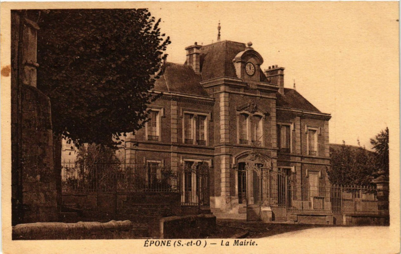 Carte postale ancienne Epone - La Mairie à Épône