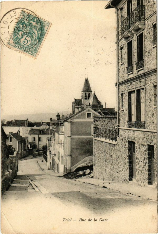 Carte postale ancienne Triel - Rue de la Gare