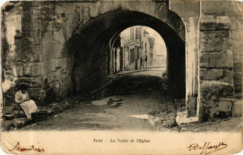 Carte postale ancienne Triel - La Voute de l'Eglise
