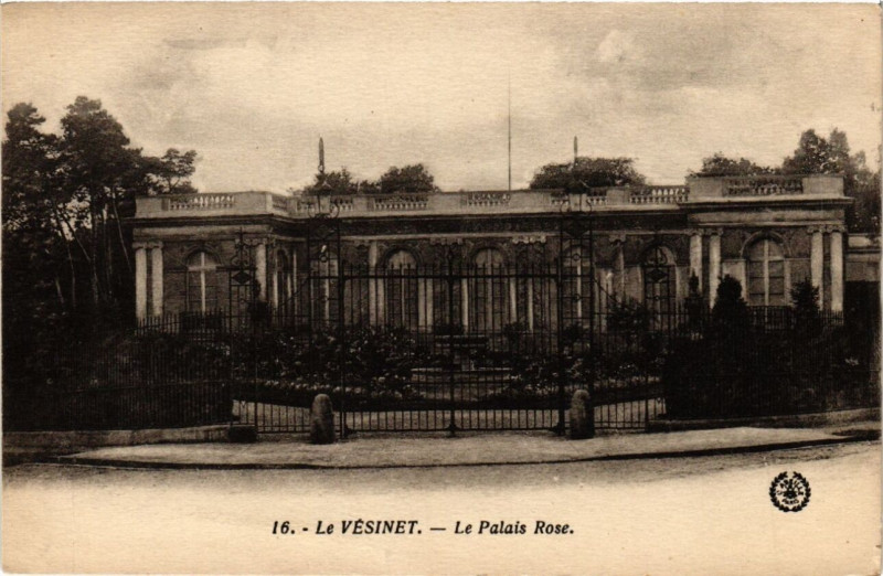 Carte postale ancienne Le Vésinet - Le Palais Rose au Vésinet