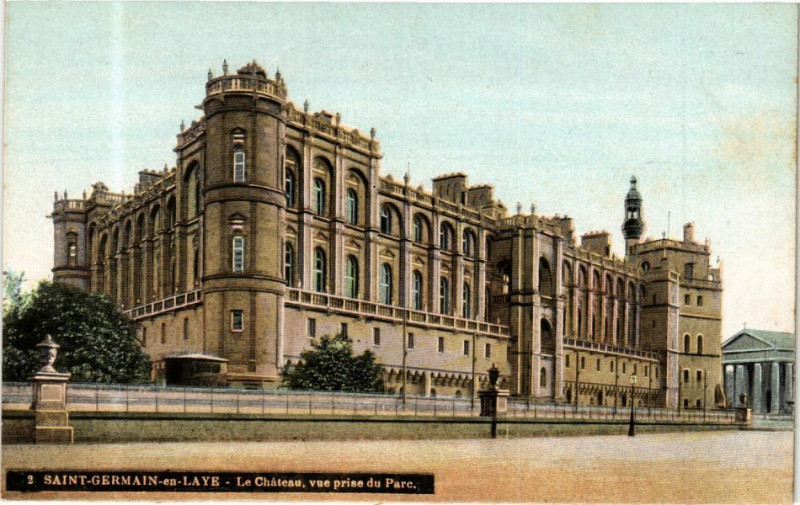 Carte postale ancienne Ed. Aqua 2 Saint-Germain-en-Laye Le Chateau vue prise du Parc à Saint-Germain-en-Laye