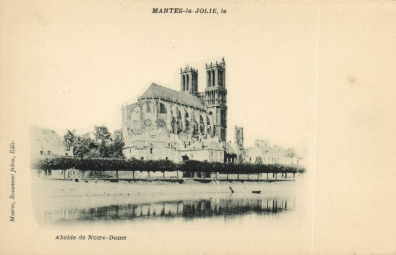 Carte postale ancienne Mantes-la-Jolie-Abside de Notre-Dame à Mantes-la-Jolie