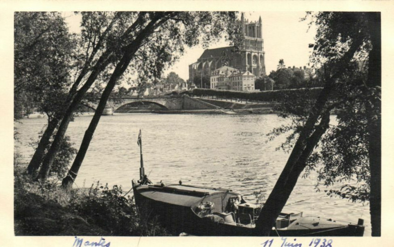 Carte postale ancienne Mantes