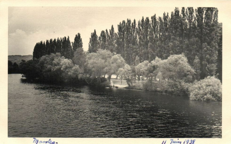 Carte postale ancienne Mantes