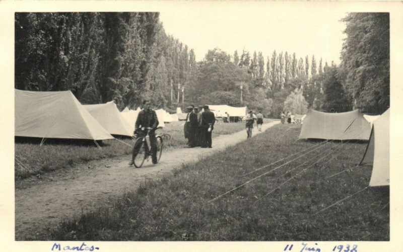 Carte postale ancienne Mantes