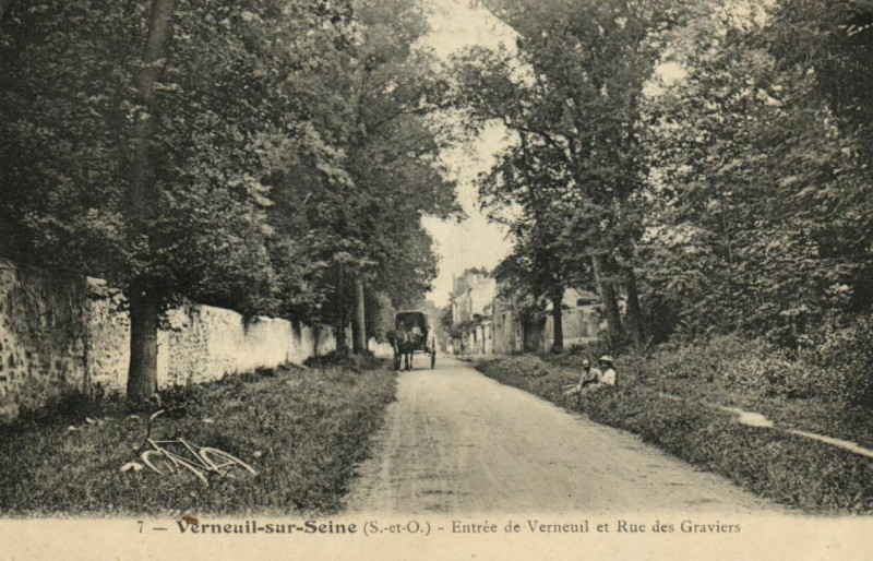 Carte postale ancienne Verneuil-sur-Seine-Entrée de Verneuil et Rue des Graviers à Verneuil-sur-Seine