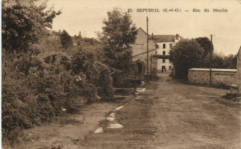 Carte postale ancienne Septeuil-Rue du Moulin à Septeuil